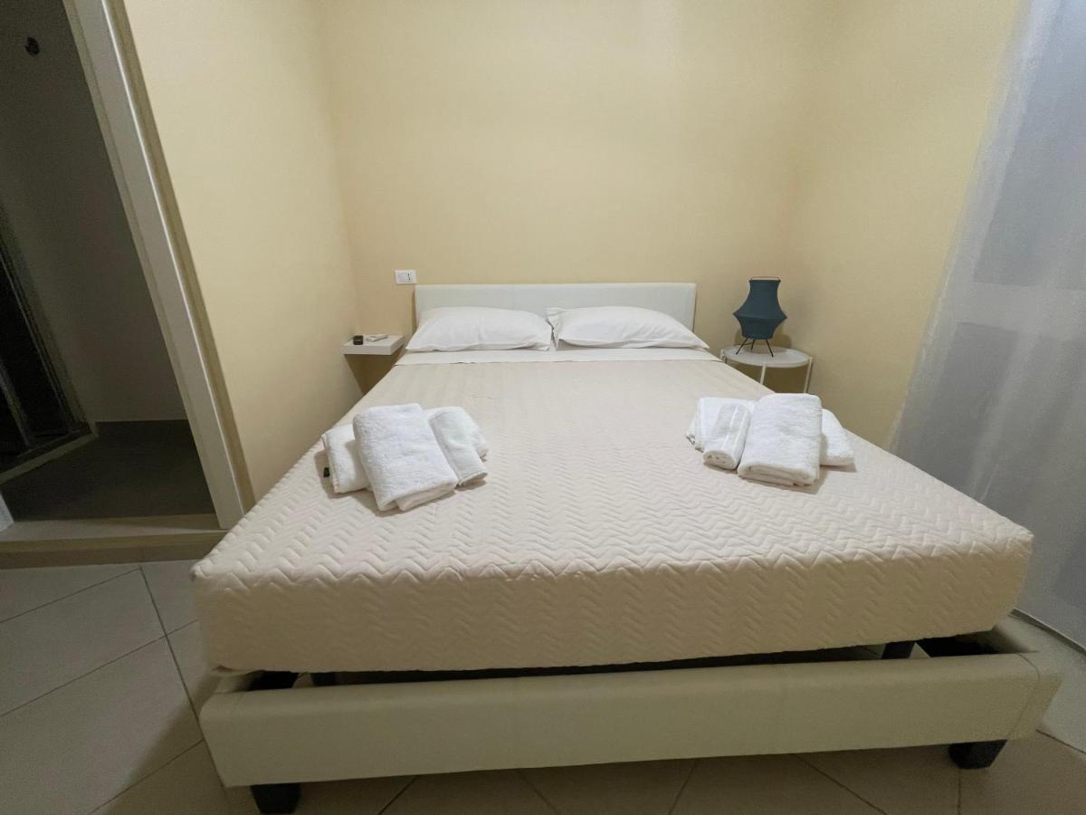 Minioto Rooms Noto Exterior photo